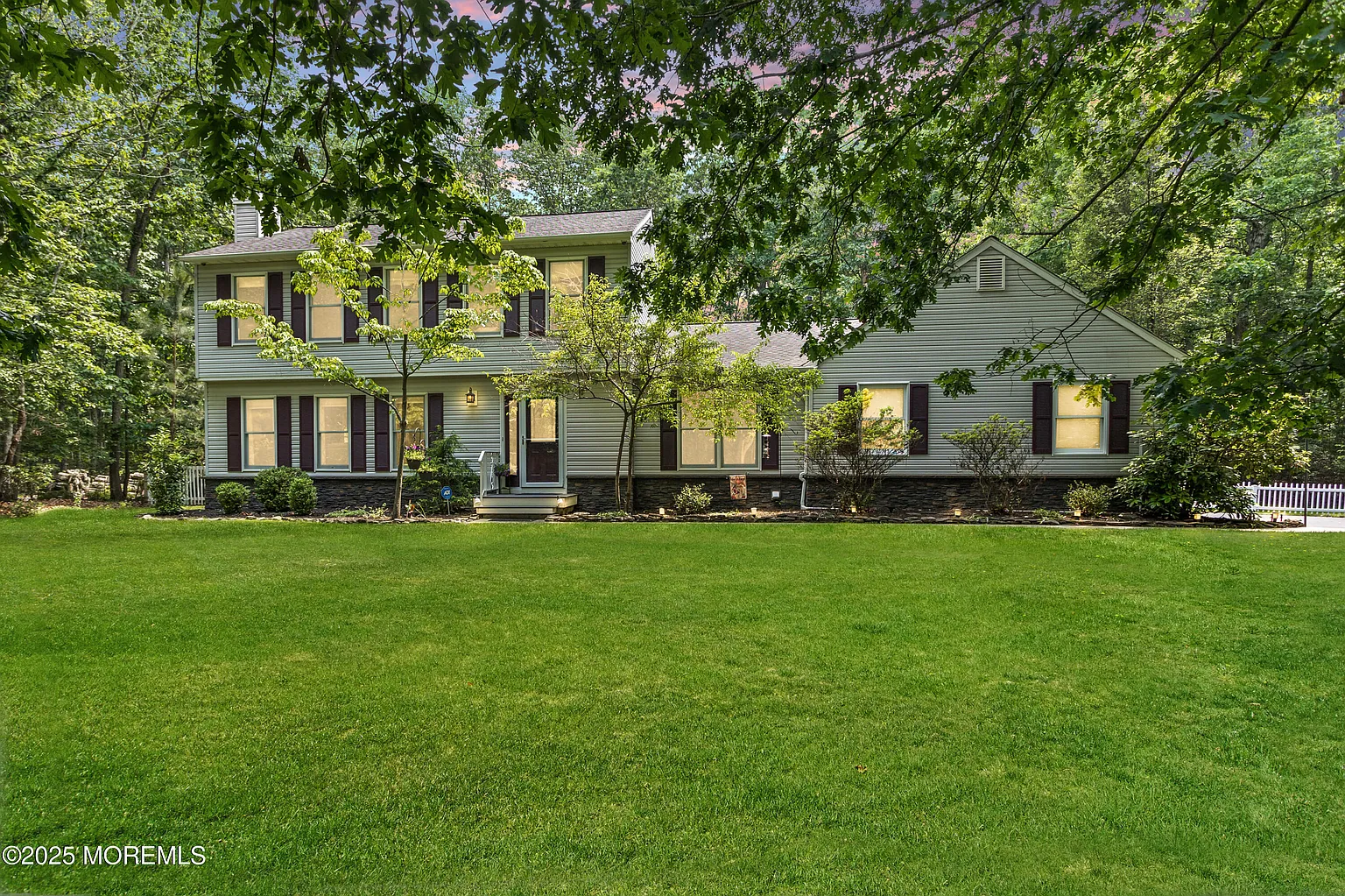 7 Holly Hill Drive photo 1
