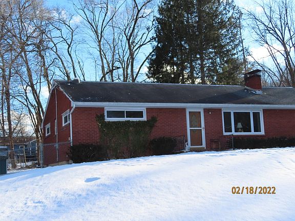 3rd image of 5 Waterman Ave