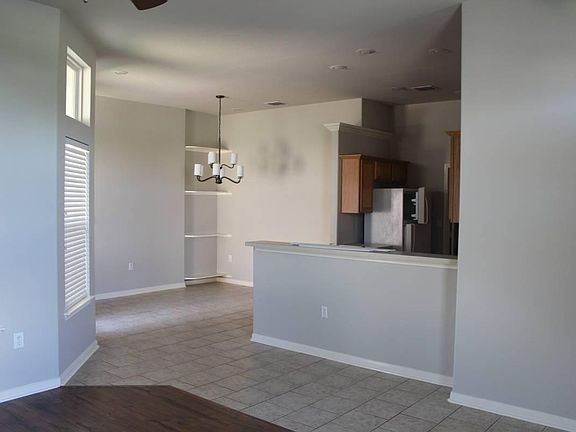 5th image of 123 Carlsbad Dr