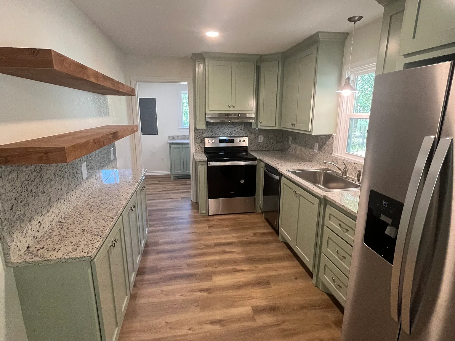2803 Garland Ave — Photo 2