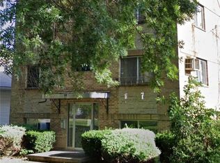 2276 E Wood St, Decatur, IL 62521