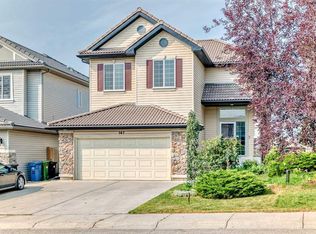 367 N Hidden Creek Blvd NW, Calgary, AB T3K 6J1