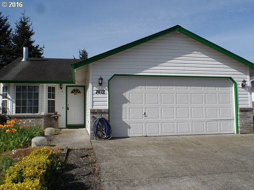 3rd image of 7412 NE 87th Cir