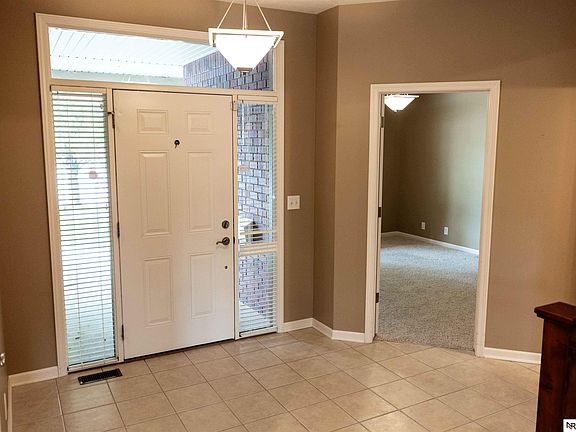 4th image of 7538 Kentwell Ln
