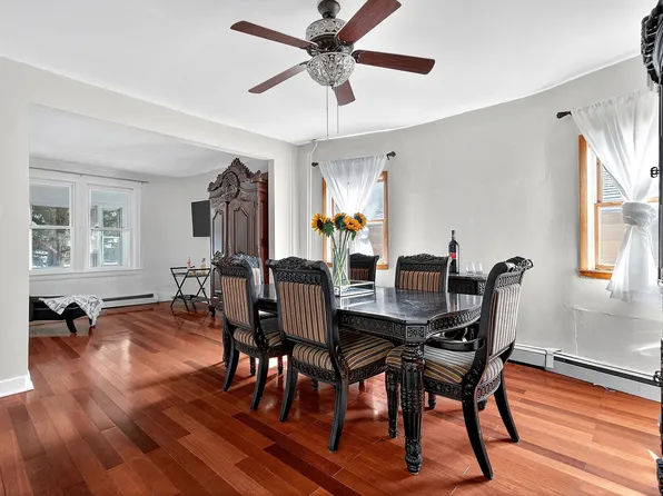 687 Avenue East image 22 of 32