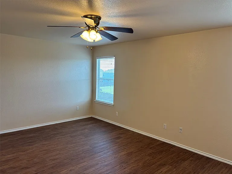 12840 Saint Mary Dr — Photo 12