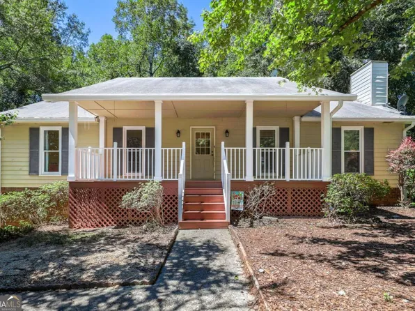 1143 Crystal Springs Trl, Hampton, GA 30228