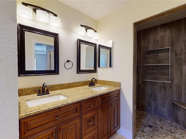 4851 Kennett St — Photo 33