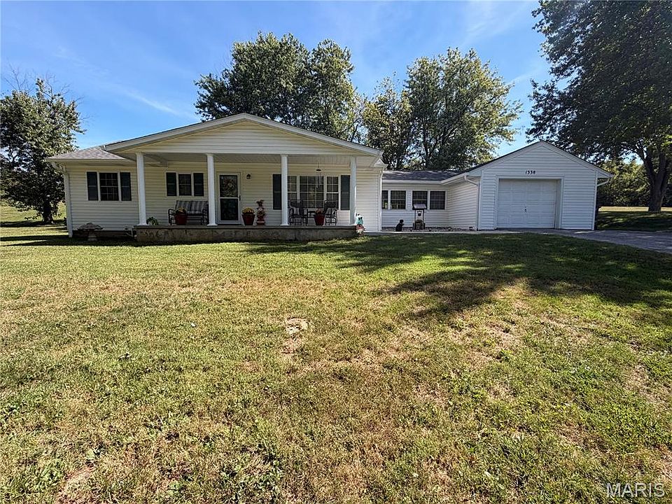 1st image of 1338 Spring Dr