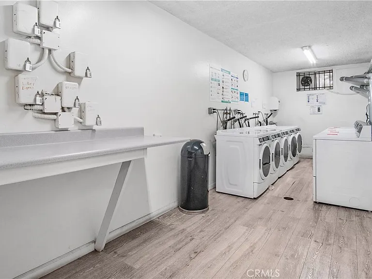 1735 N Fuller Ave #224 — Photo 14