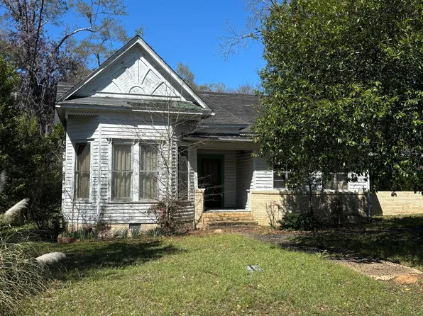 147 Scooba St, De Kalb, MS 39328