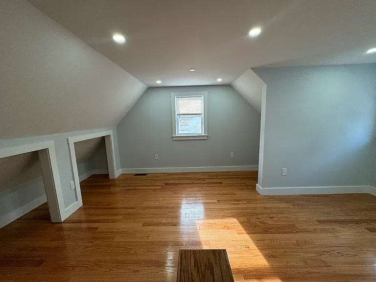 18 Montclair Ave #3 — Photo 5
