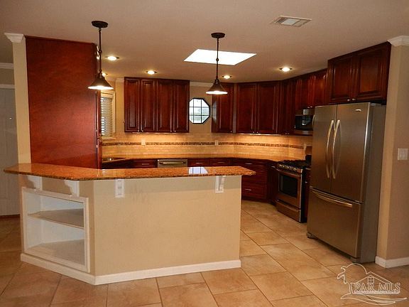 5th image of 644 Green Pine Dr
