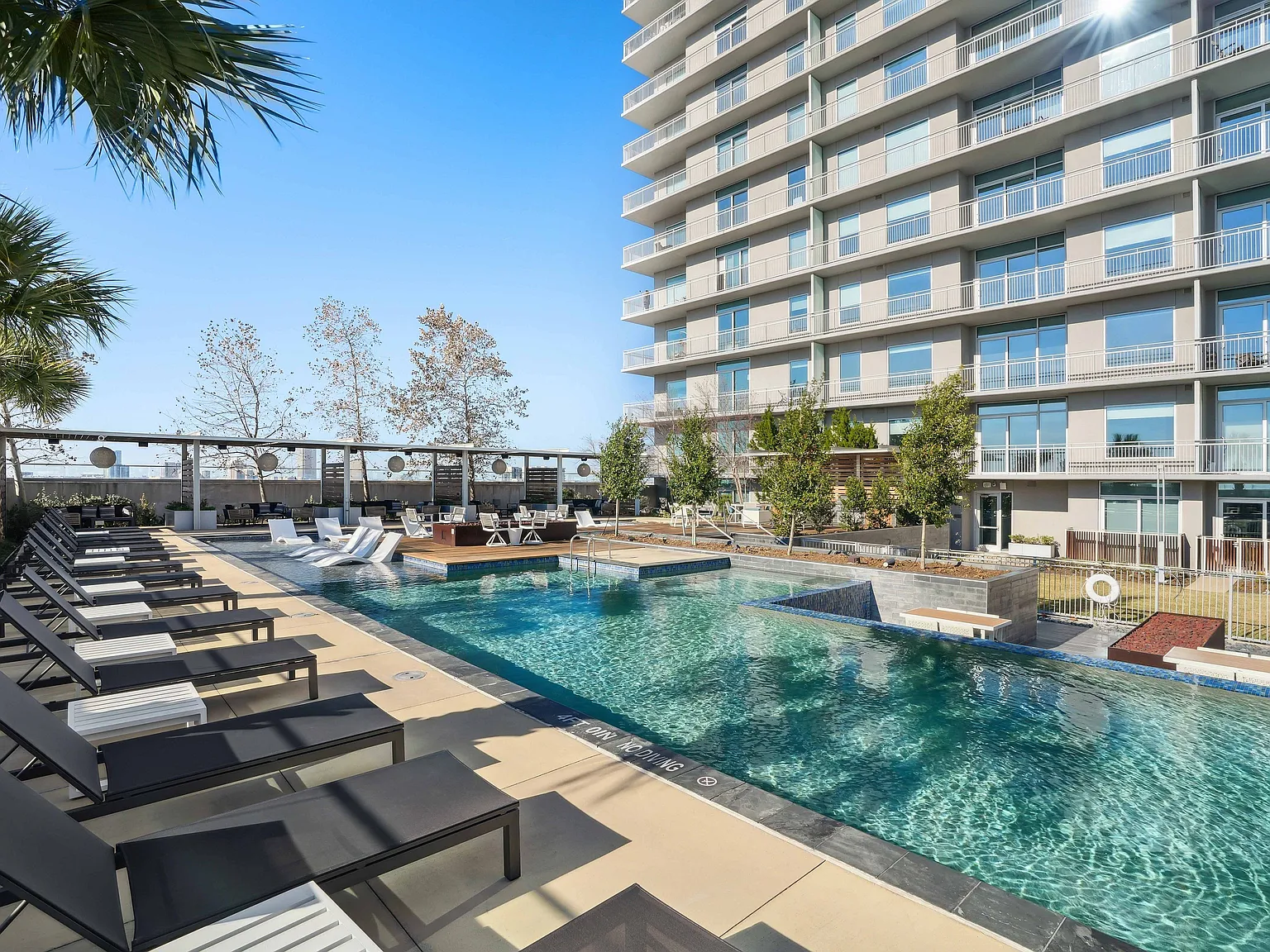 Luminary Residences — Photo 3