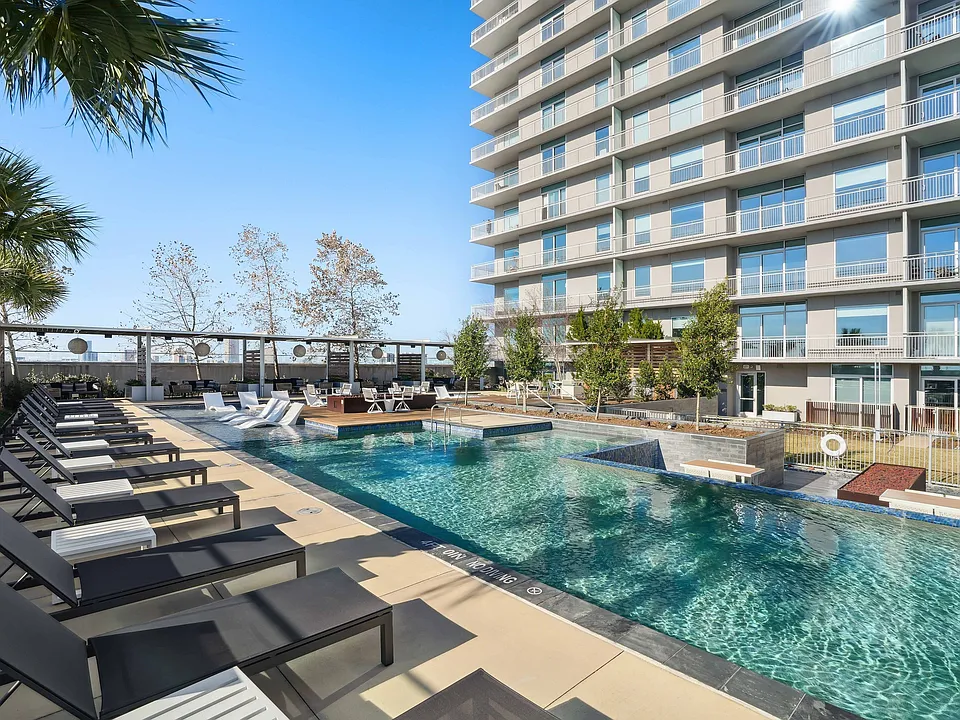 Luminary_EXT_Amenity_PoolDeck5_Feb2026