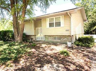 11006 Parker Ln, Evansville, IN 47712