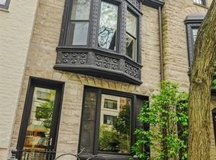 21 E Scott St, Chicago, IL 60610
