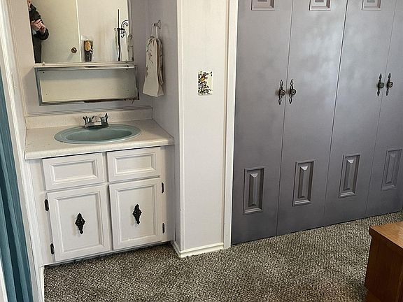 2nd image of 3225 6th St Trailer 14