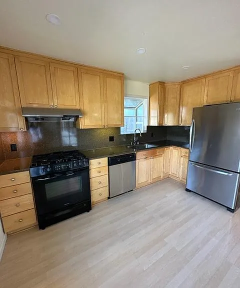 151 Manzanita Dr — Photo 7