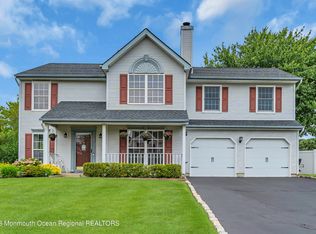 117 Colonial Dr, Tinton Falls, NJ 07712