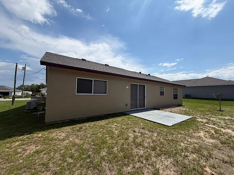 73 Olive Dr — Photo 18