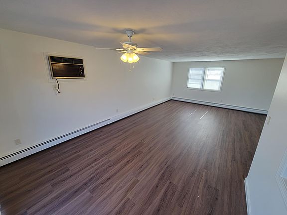 4th image of 1335 Douglas Ave Floor 2