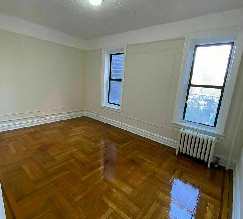 2nd image of 302 Marine Ave #C20