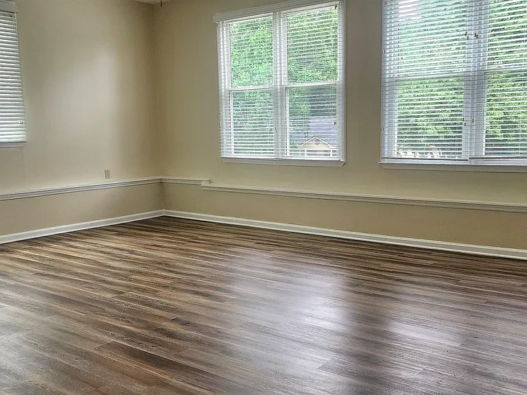 1006 Wood Cir — Photo 11