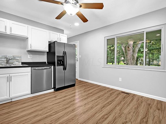 5th image of 688 Juniper Ln