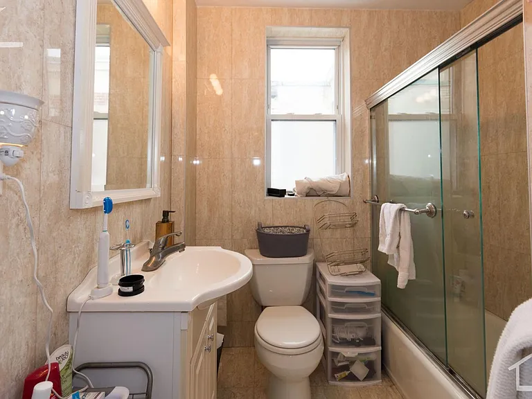 65 Babcock St #5 — Photo 8