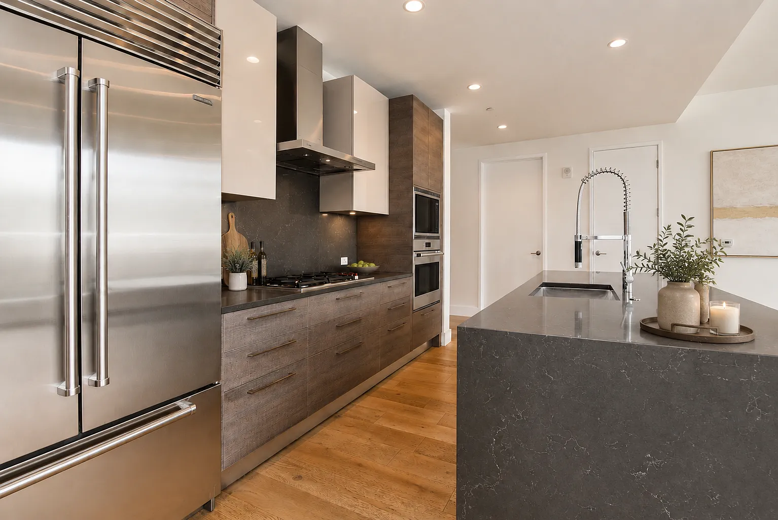 2 bed, 1834 sqft, $9,000 — Photo 3