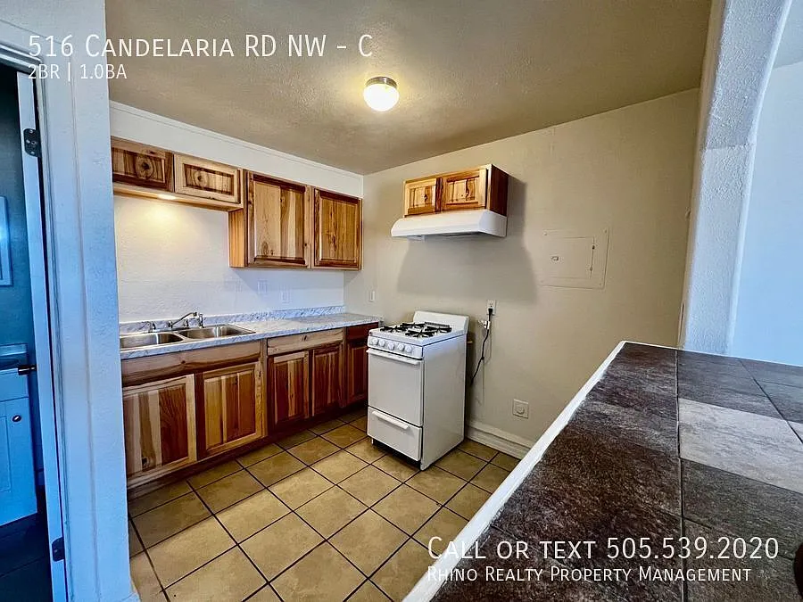 2 Bedroom Apartment in the Northwest! — Photo 3