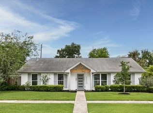2330 Droxford Dr, Houston, TX 77008