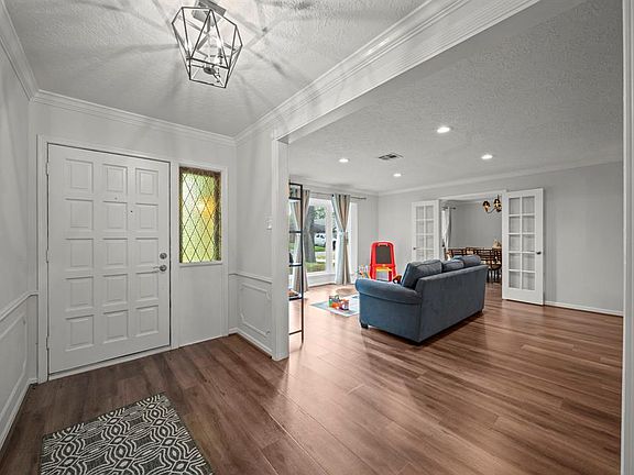 3rd image of 9606 Lark Meadow Drive