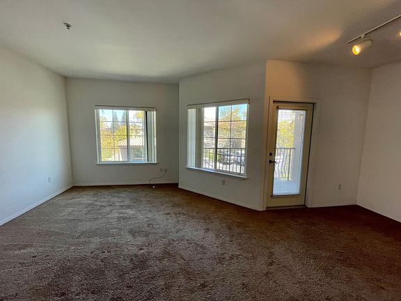 3rd image of 4200 E Commerce Way #221