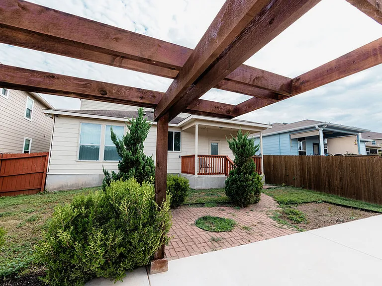 24370 Invitation Oak — Photo 58