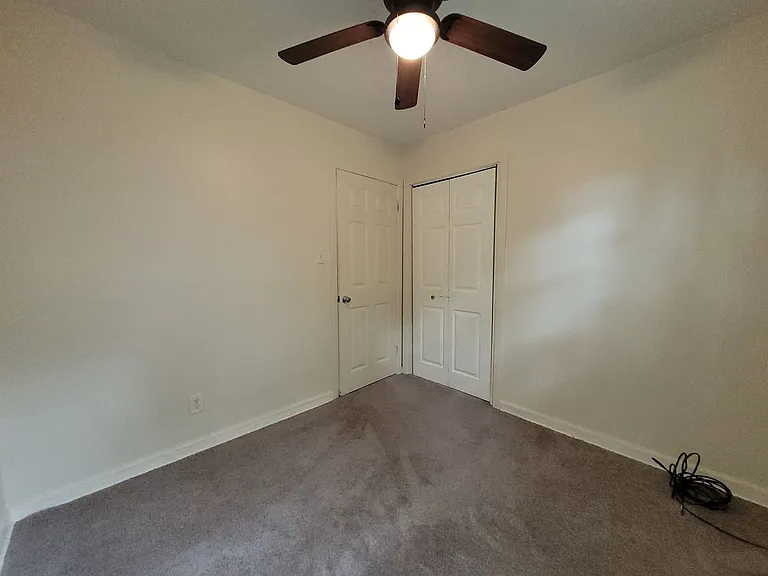 1012 Oaklawn Ave — Photo 11