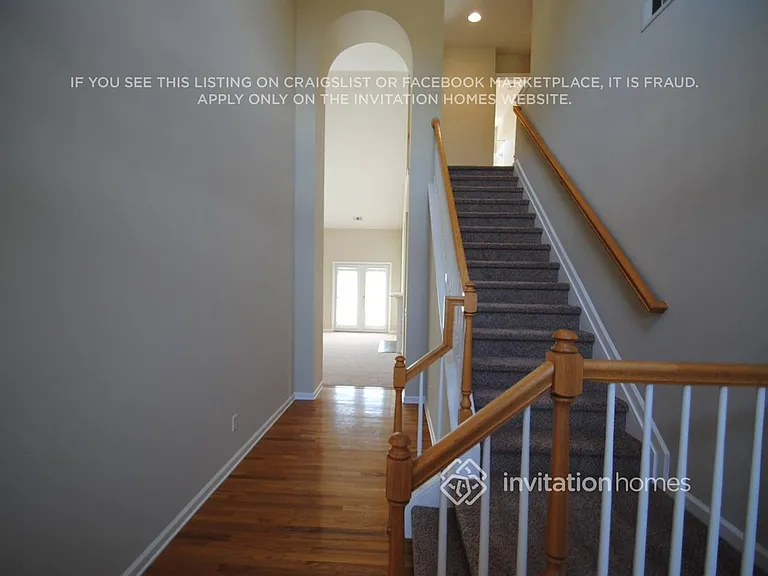 3735 Glenevon Ct — Photo 2