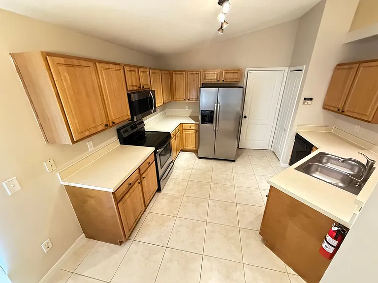38 Vanna Ct — Photo 11