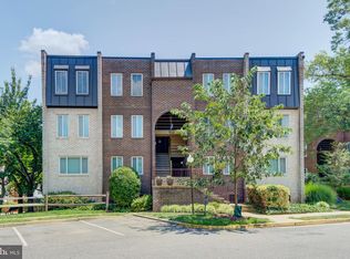 5040 7th Rd S APT 301, Arlington, VA 22204