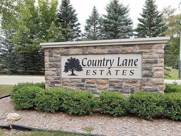 2nd image of 6882 Country Lane Dr