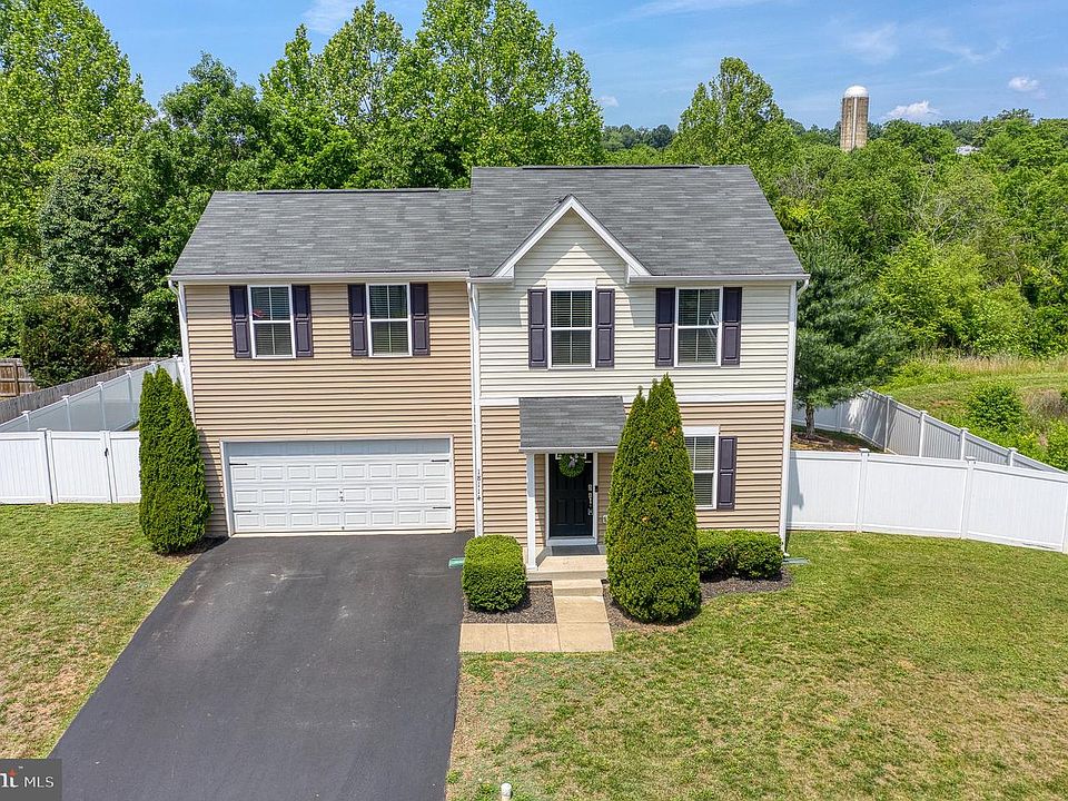 1st image of 18114 Scenic Creek Ln