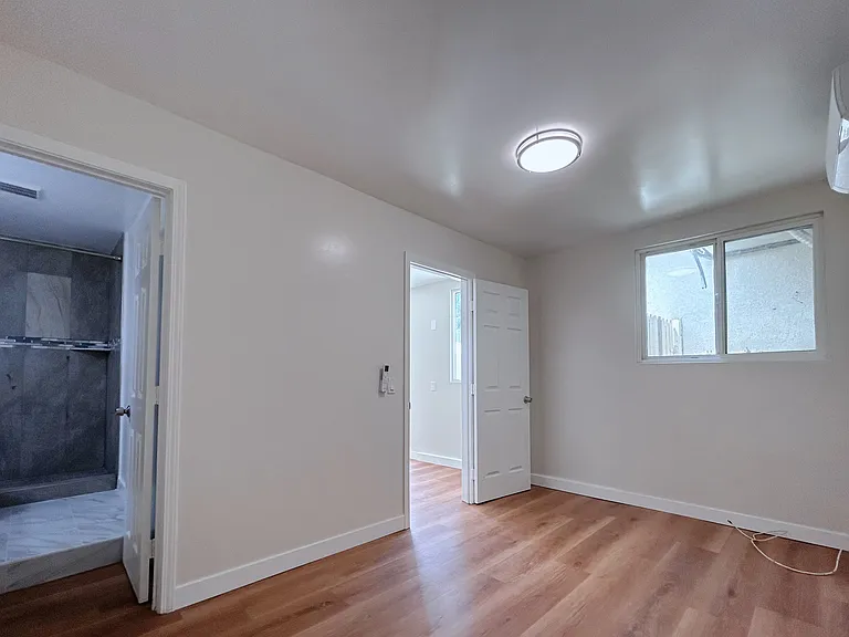 623 E Kingsley Ave #A — Photo 3