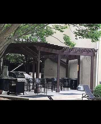 2nd image of 800 Peachtree St NE