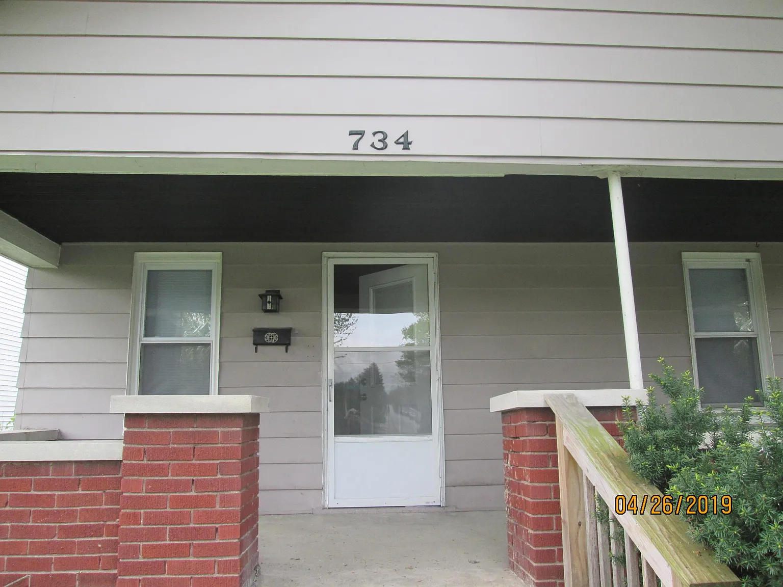 2 bed, 1100 sqft, $1,200 — Photo 1