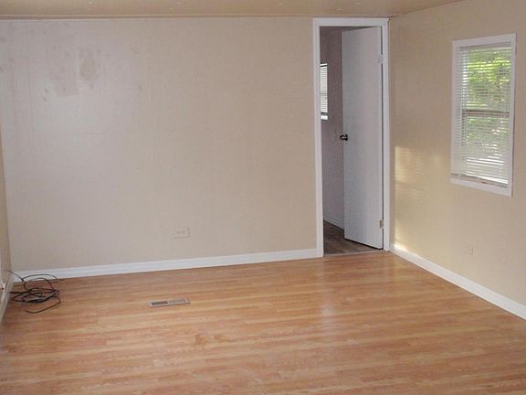 3rd image of 1248 Sparton Ave