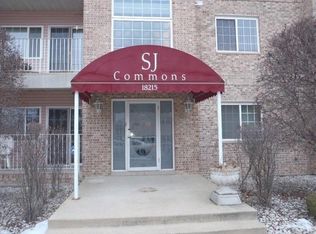 18215 Wentworth Ave APT 1E, Lansing, IL 60438
