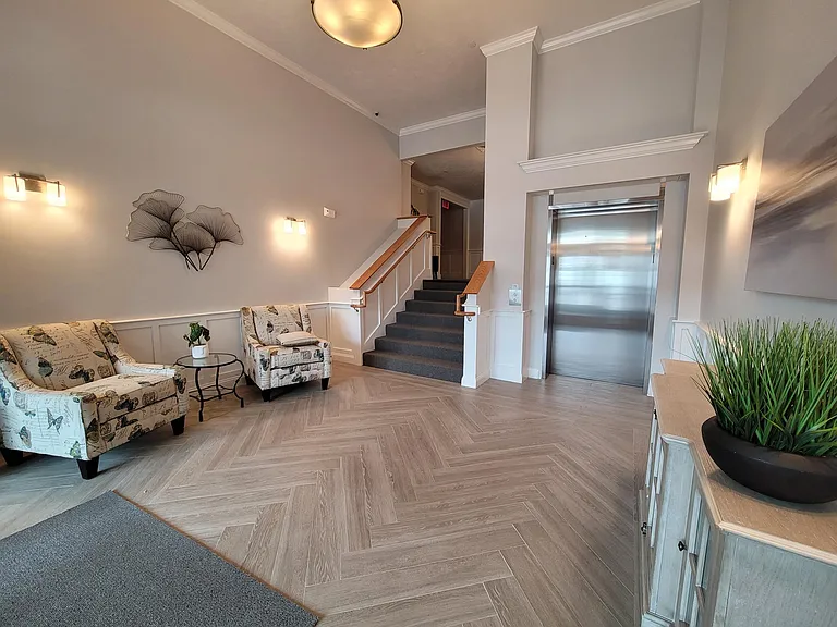320 Middlesex Ave #B303 — Photo 45