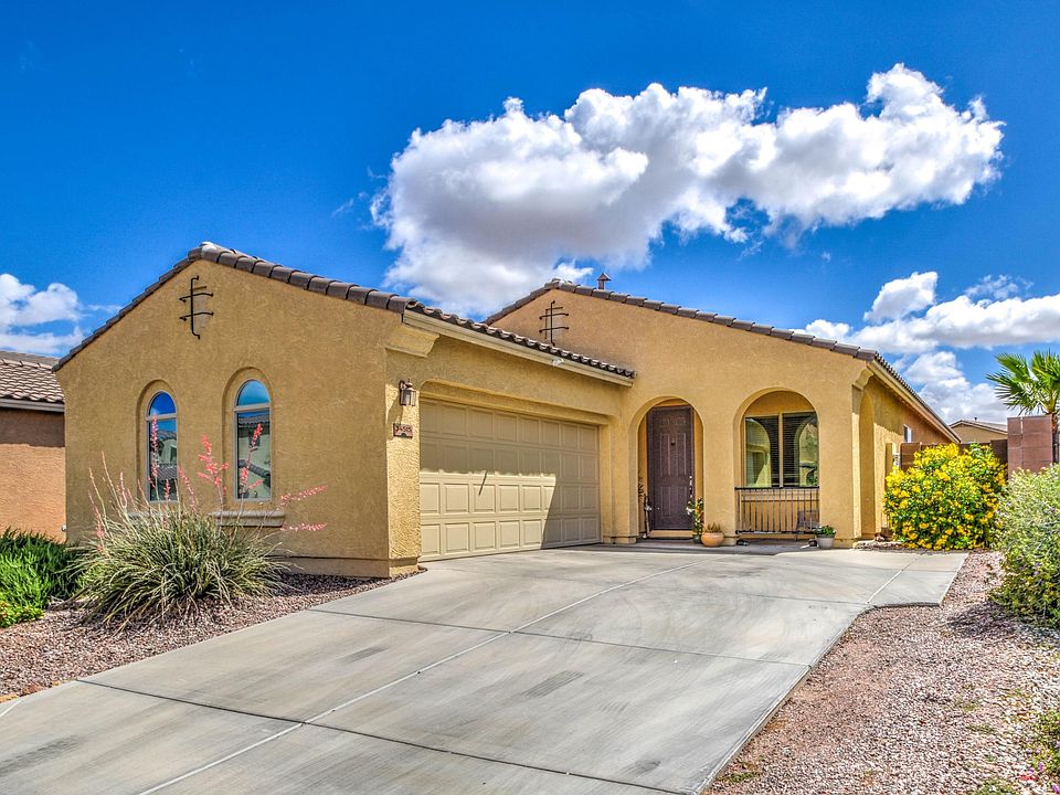 1st image of 34515 N Mirandesa Dr