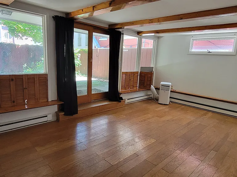 102 Pine St #1 — Photo 11